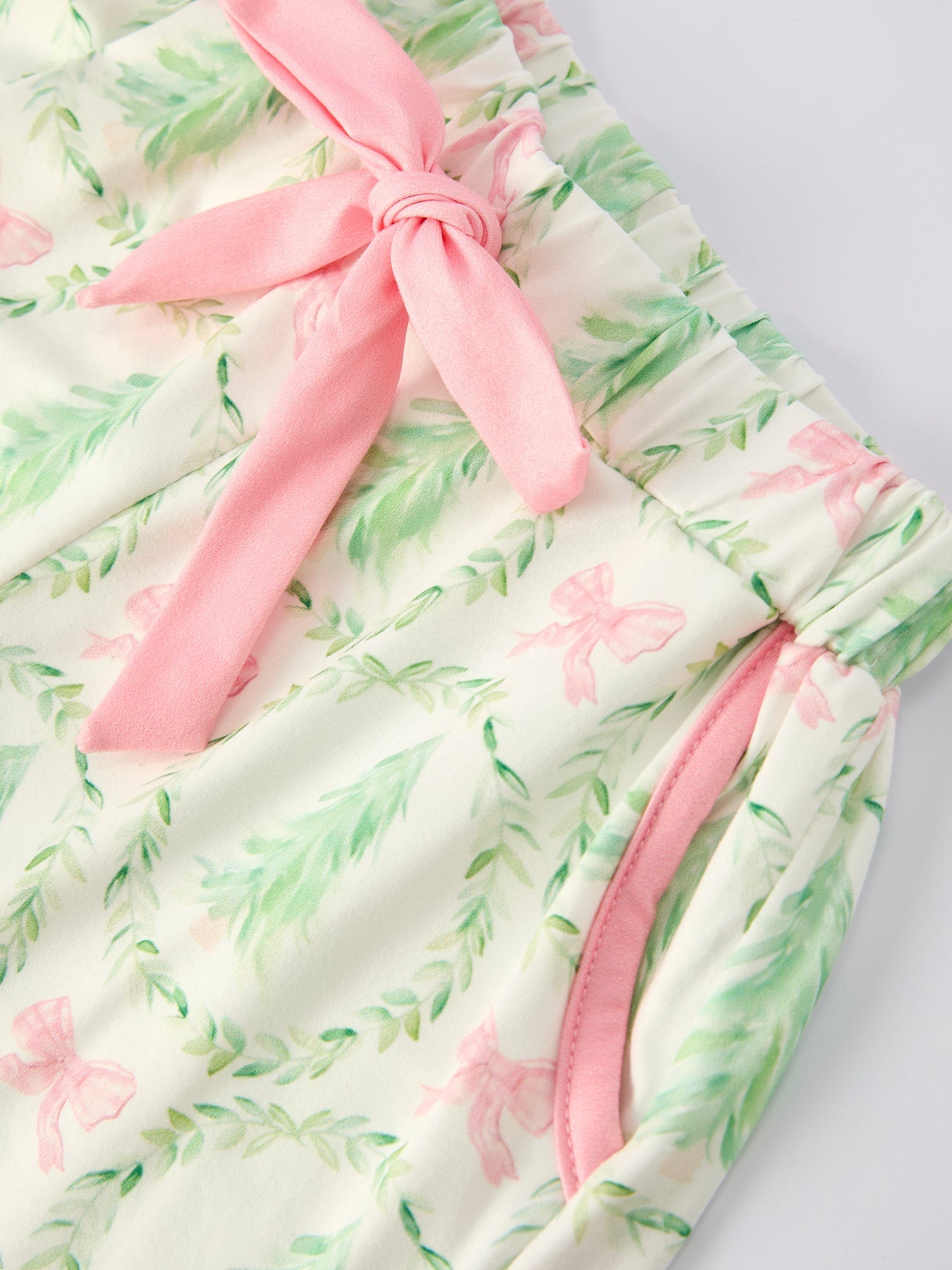 Christmas Tree & Bow Print Girls Pajama Set