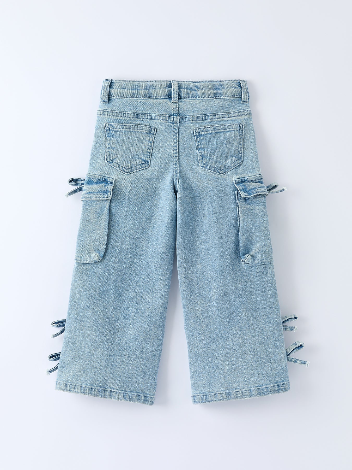 Wide-Leg Denim Pants With Pockets jeans detail view
