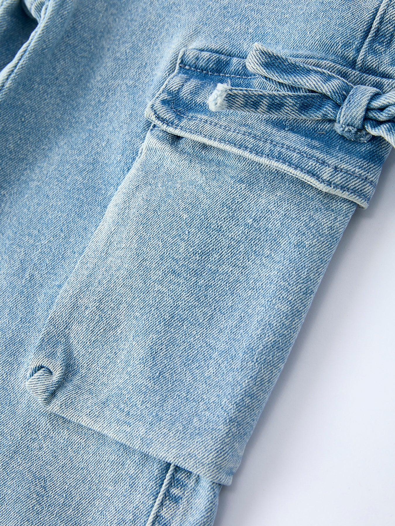 Wide-Leg Denim Pants With Pockets jeans side view