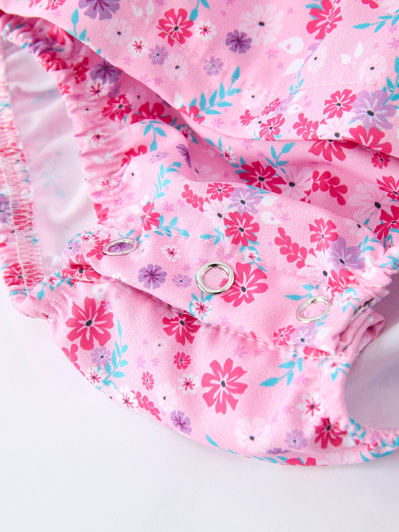 Mommy and Me floral romper styling detail