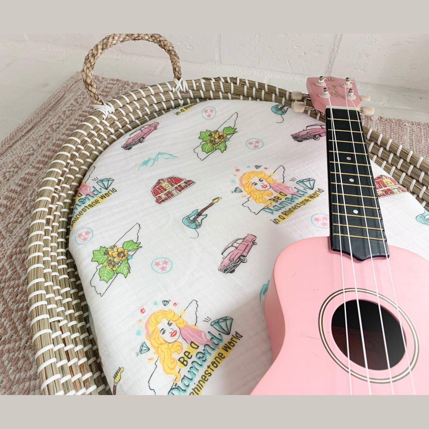 Gift Set: Tennessee Baby Muslin Swaddle Blanket and Burp Cloth/Bib Combo (Floral)