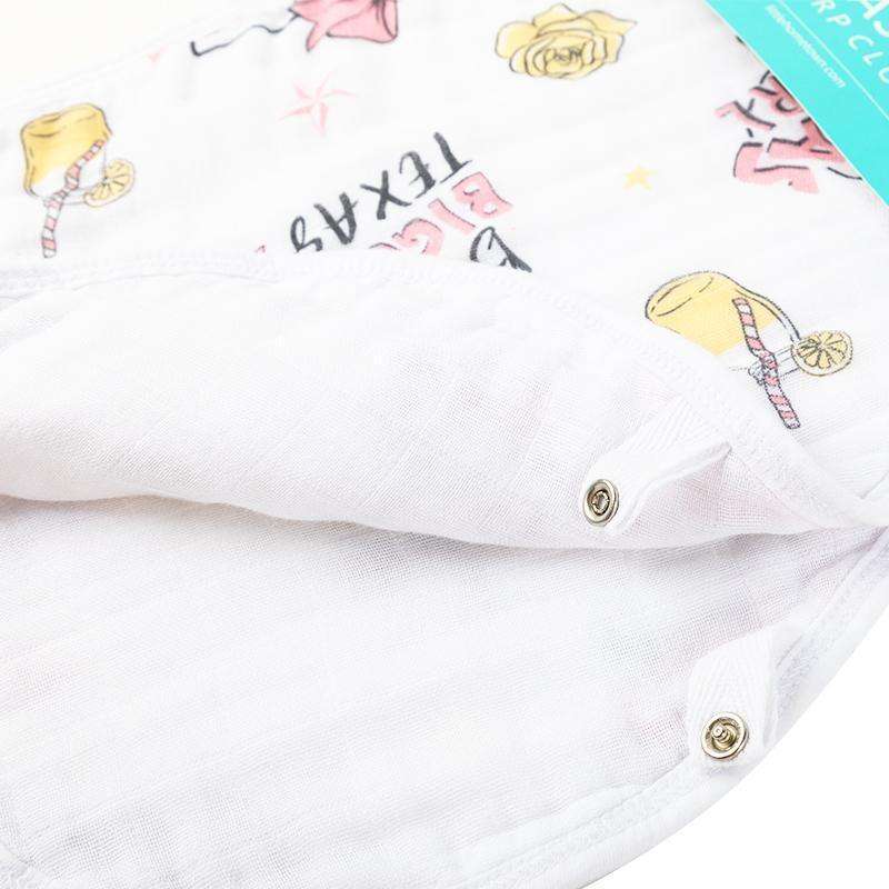 Gift Set: Texas Baby Girl Muslin Swaddle Blanket and Burp Cloth/Bib Combo styling detail