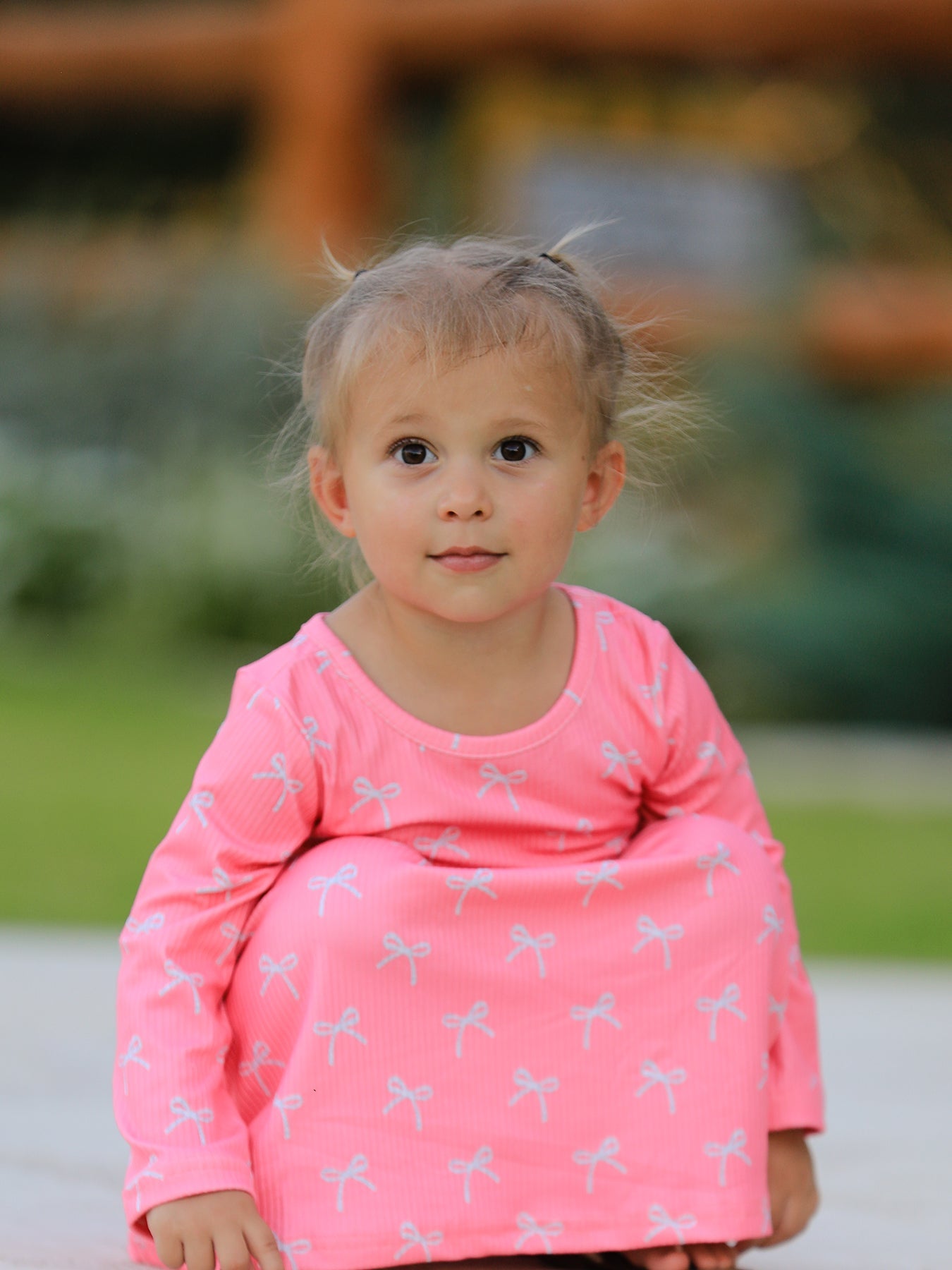 Christmas Bow Girls Dress: Festive and Adorable Design