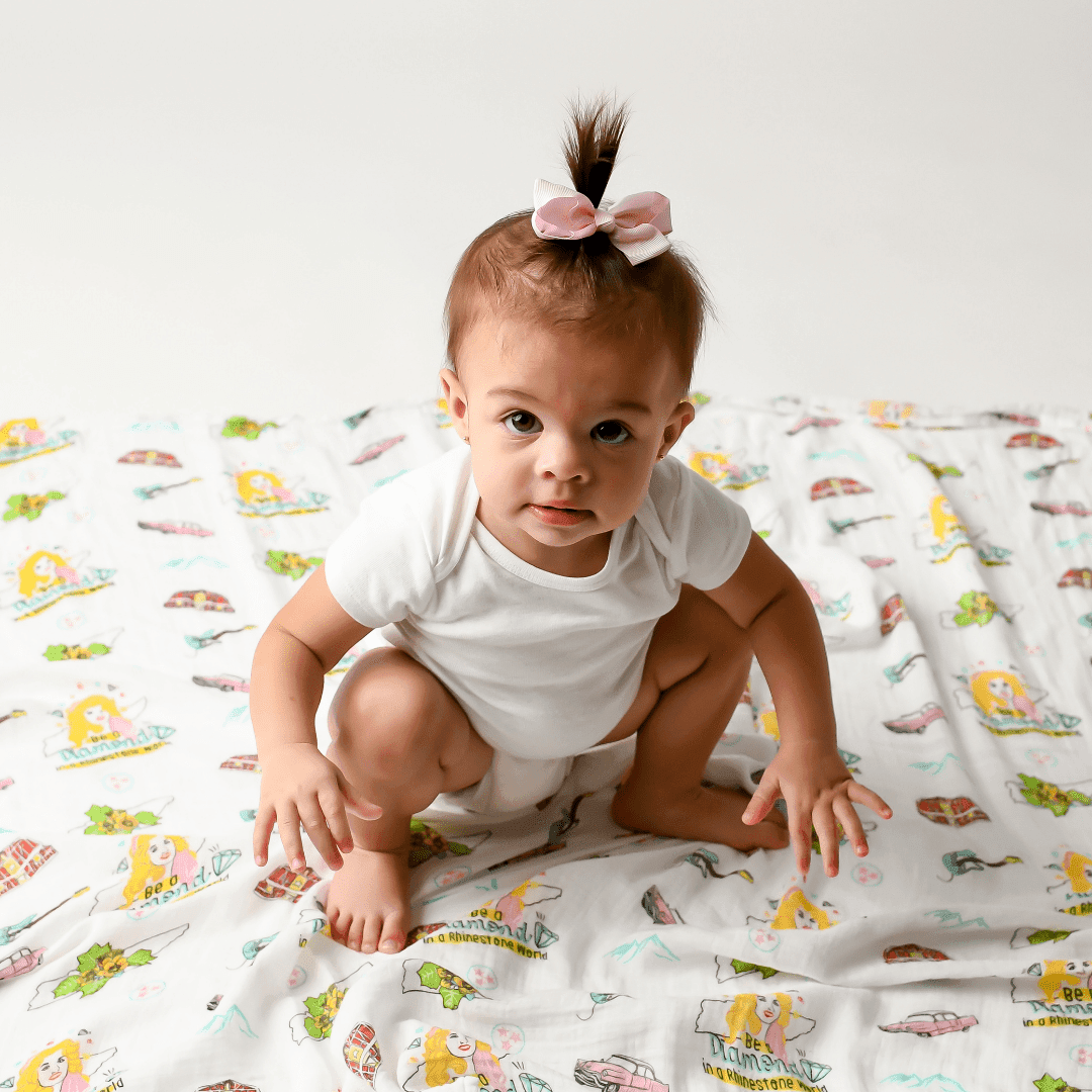 Gift Set: Tennessee Baby Muslin Swaddle Blanket and Burp Cloth/Bib Combo (Floral) side view